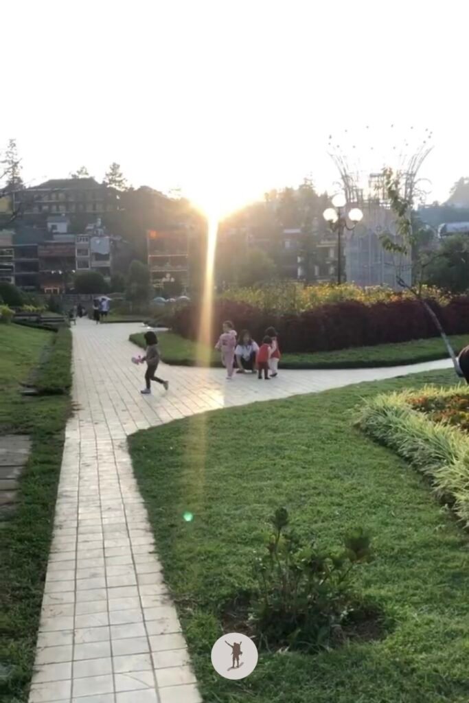 Families enjoying the afternoon in Lake Sa Pa, Vietnam